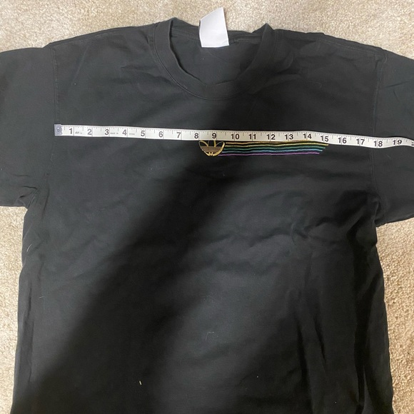 Adidas Short Sleeve Tshirt - Picture 7 of 8